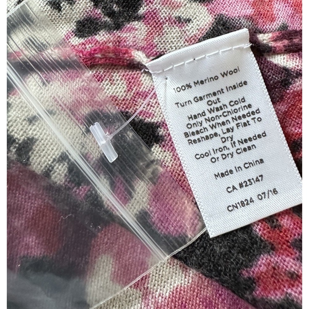 Talbots Merino Wool Charming Cardigan Black Pink Floral NWOT Sz LP Garden Party - Picture 7 of 8